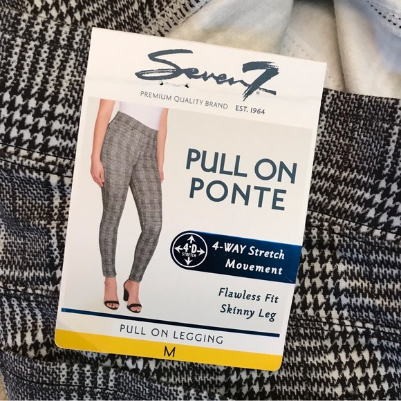 Seven7 Pull On Leggings NEW Size Medium Black White Plaid Moody Academia Gift - Picture 4 of 11